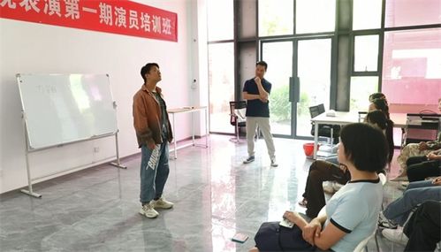 都勻影視攝制服務(wù)機構(gòu) 都勻影視版權(quán)服務(wù)中心 正式揭牌成立